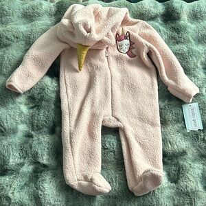 Baby girl onesie 6-9 m